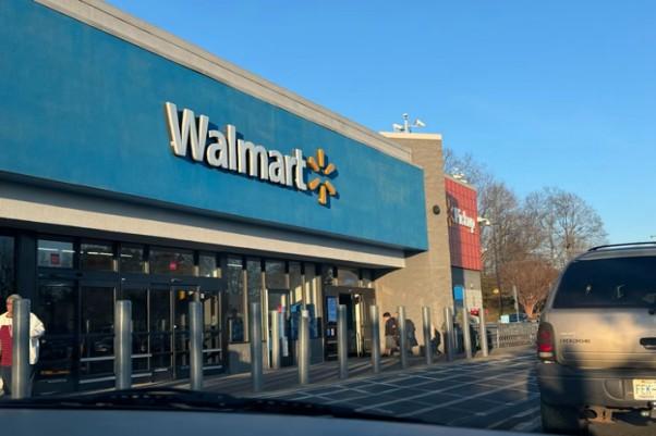 Walmart Scrambles to Respond After China Targets Sam’s Club Food Safety Practices